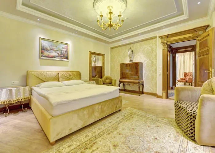 Luxury Pilies Avenue Apartment