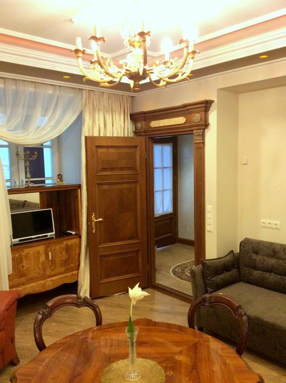 Luxury Pilies Avenue *