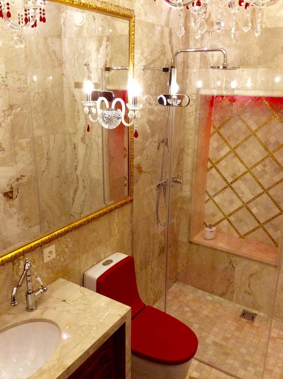 Luxury Pilies Avenue Apartment *