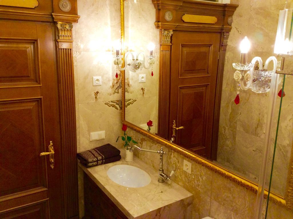 Luxury Pilies Avenue Apartment