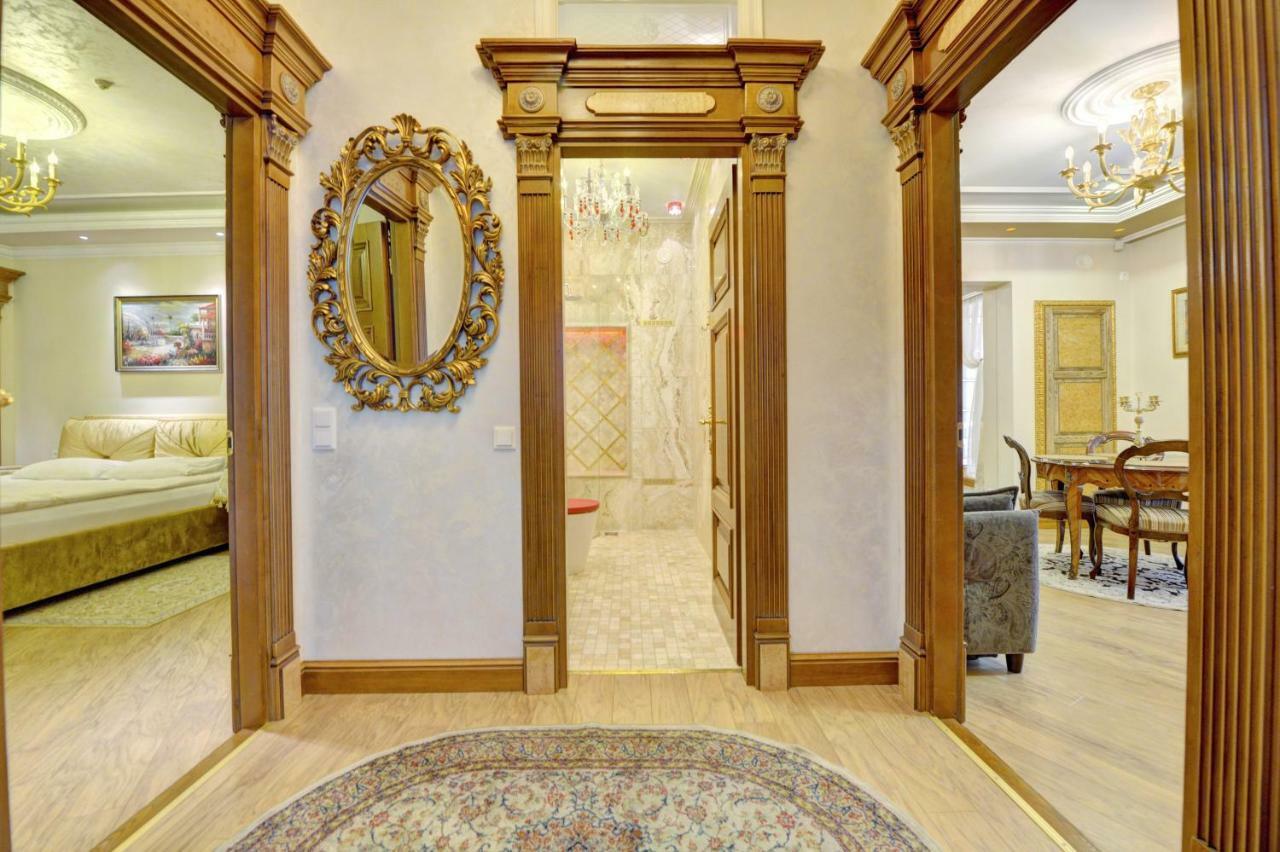 Luxury Pilies Avenue