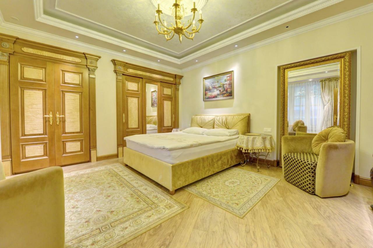 Luxury Pilies Avenue *